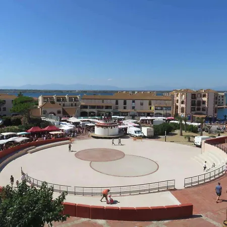 T2 Au Bord De L'eau Avec Piscine Chauffee, Terrasse Et Acces Direct A La - Fr-1-431-39