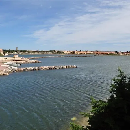 Apartamento T2 Au Bord De L'eau Avec Piscine Chauffee, Terrasse Et Acces Direct A La - Fr-1-431-39 Le Barcarès