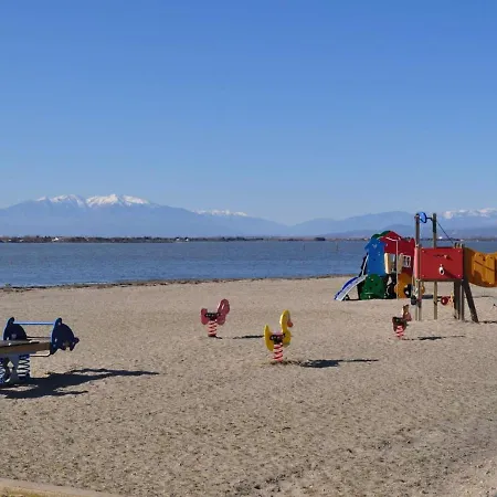 Apartamento T2 Au Bord De L'eau Avec Piscine Chauffee, Terrasse Et Acces Direct A La - Fr-1-431-39